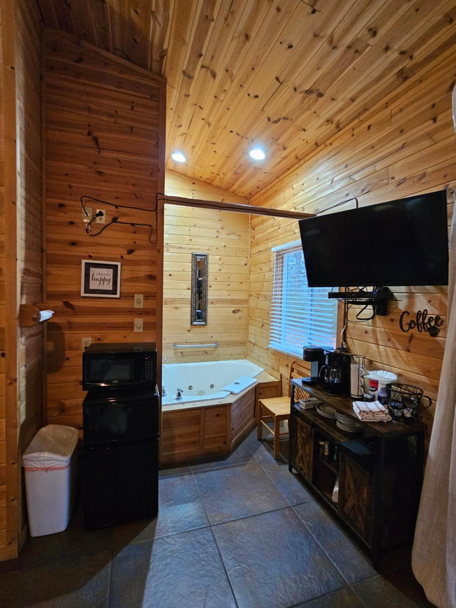 5 Min To Beaver Lake-King Bed-Fire Pit-Jetted Tub #5 Eureka Springs Εξωτερικό φωτογραφία